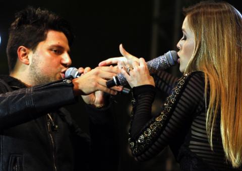 Michel Teló, Thaeme & Thiago e Luan Santana dão show em festival sertanejo